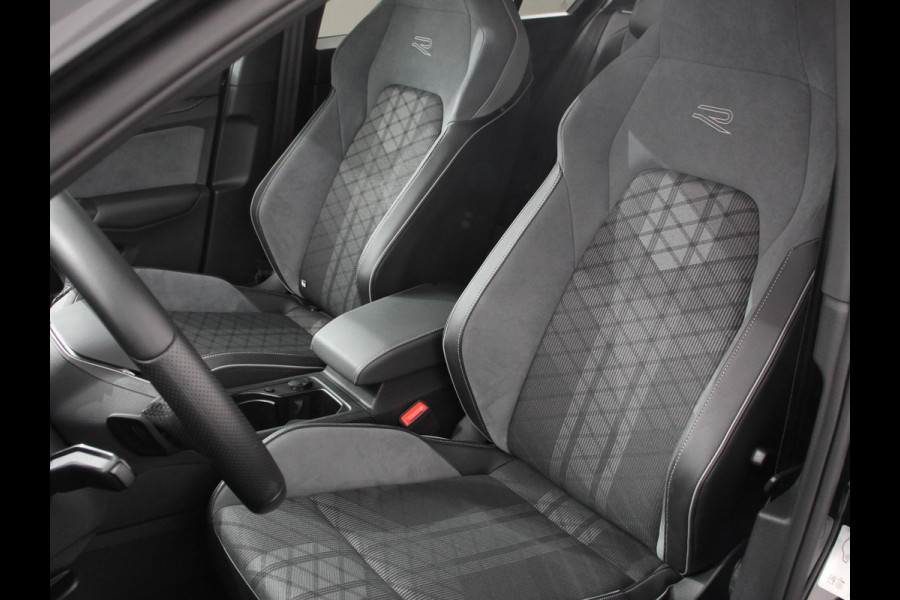 Volkswagen Golf 1.5 eTSI 150pk DSG R-Line Panorama dak Navigatie Apple Carplay/Android Auto Climate Control Camera Dab Extra Getint Glas Adaptive Cruise Control Virtual Cockpit Lichtmetalen Velgen