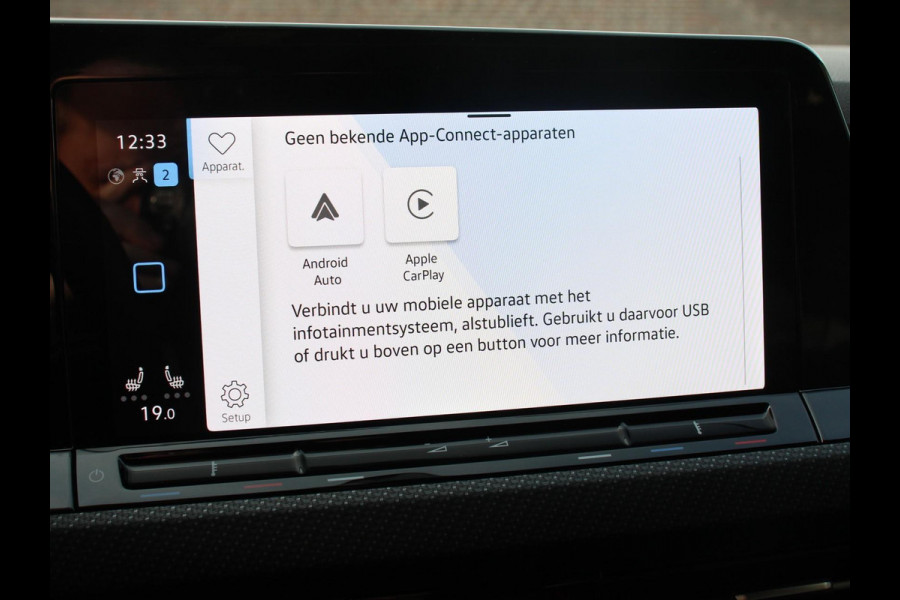 Volkswagen Golf 1.5 eTSI 150pk DSG R-Line Panorama dak Navigatie Apple Carplay/Android Auto Climate Control Camera Dab Extra Getint Glas Adaptive Cruise Control Virtual Cockpit Lichtmetalen Velgen