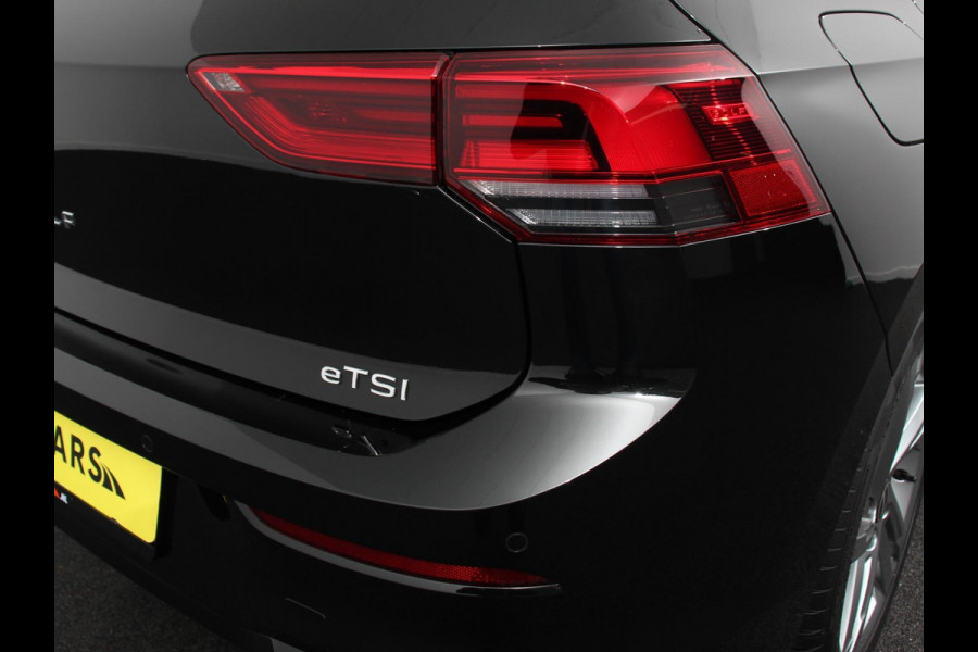 Volkswagen Golf 1.5 eTSI 150pk DSG R-Line Panorama dak Navigatie Apple Carplay/Android Auto Climate Control Camera Dab Extra Getint Glas Adaptive Cruise Control Virtual Cockpit Lichtmetalen Velgen