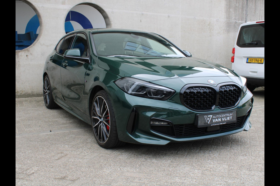 BMW 1-serie 120i Executive | PANORAMISCH SCHUIFDAK | 19' LICHTMETALEN VELGEN | LEDEREN BEKLEDING |