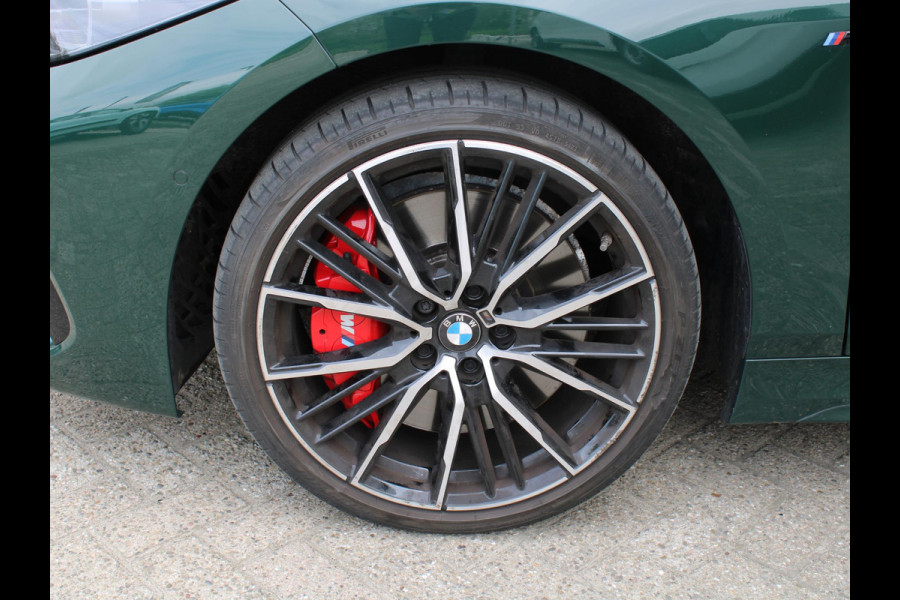 BMW 1-serie 120i Executive | PANORAMISCH SCHUIFDAK | 19' LICHTMETALEN VELGEN | LEDEREN BEKLEDING |