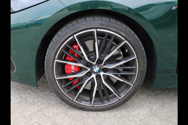 BMW 1-serie 120i Executive | PANORAMISCH SCHUIFDAK | 19' LICHTMETALEN VELGEN | LEDEREN BEKLEDING |