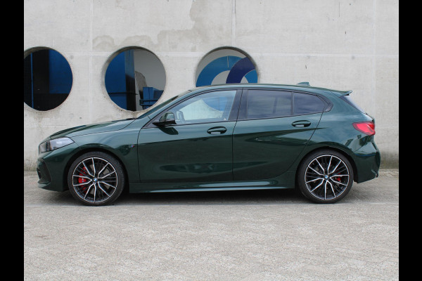 BMW 1-serie 120i Executive | PANORAMISCH SCHUIFDAK | 19' LICHTMETALEN VELGEN | LEDEREN BEKLEDING |