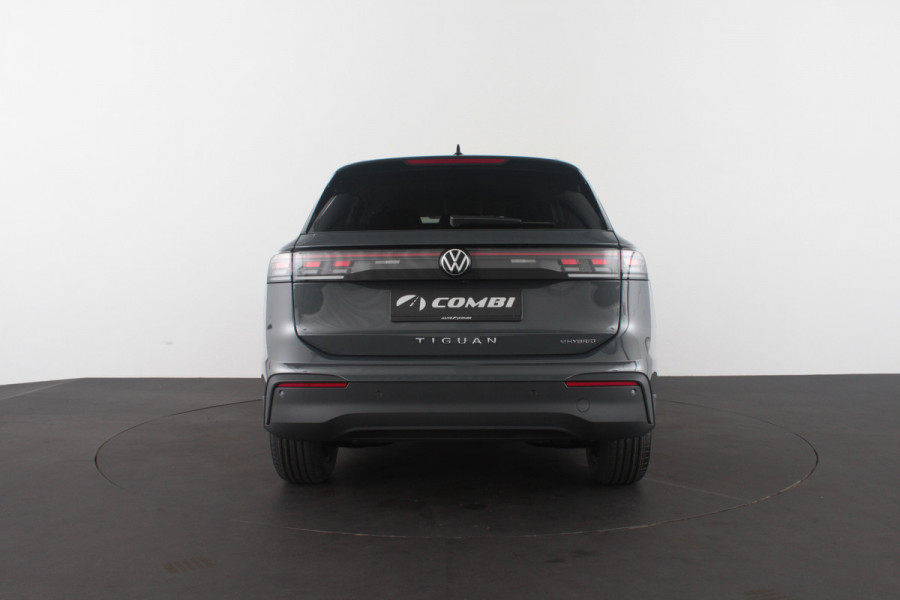 Volkswagen Tiguan 1.5 eHybrid Life Edition > Nieuw op voorraad! Dolphin Gray/18inch/IQ/Design-pakket/Winterpakket Plus...