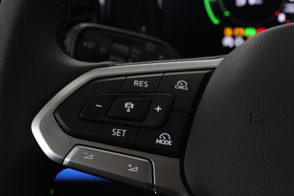 Volkswagen Tiguan 1.5 eHybrid Life Edition > Nieuw op voorraad! Dolphin Gray/18inch/IQ/Design-pakket/Winterpakket Plus...