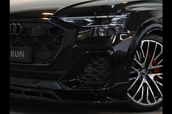 Audi Q8 60e 490pk Competition RS-Stoelen | 4WS Achteras Besturing | OLED | Laser | SQ8 Uitgevoerd | Massage | Ventilatie | Valcona Leder 23'' | Alcantara hemel | Head-Up | Soft-Close | Panodak | 2x Memory | Trekhaak | Keyless-Entry | Luchtvering | Nw.Pr. 155.000,= | Nieuw! 13km 2026 | Fabrieksgarantie | Direct rijden.