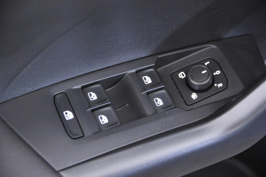 Volkswagen T-Cross 1.0 TSI Life *1ste eigenaar*Navigatie*Camera*Carplay*