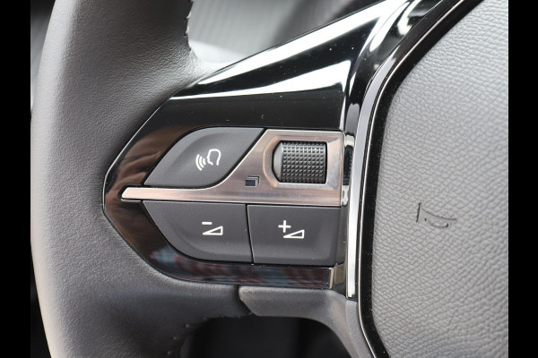 Peugeot 208 1.2 PureTech 101pk Allure Pack Navigatie Apple Carplay/Android Auto Climate Control Digitale Cockpit Parkeer sensoren