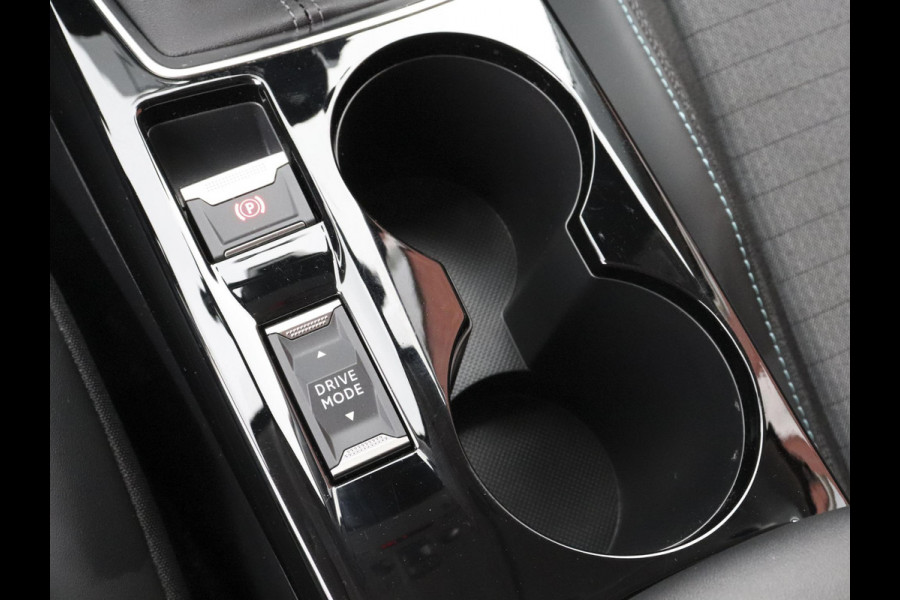 Peugeot 208 1.2 PureTech 101pk Allure Pack Navigatie Apple Carplay/Android Auto Climate Control Digitale Cockpit Parkeer sensoren