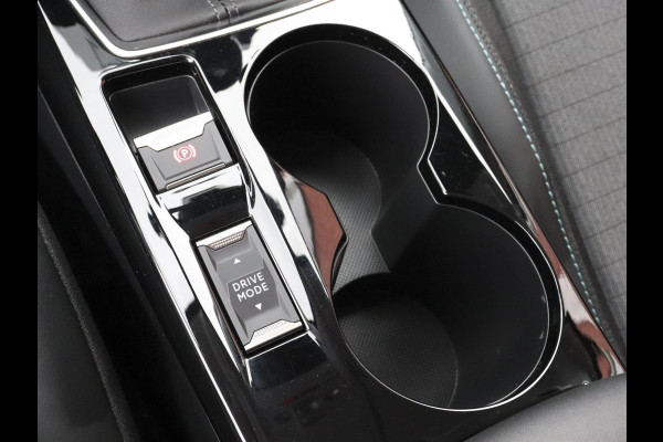 Peugeot 208 1.2 PureTech 101pk Allure Pack Navigatie Apple Carplay/Android Auto Climate Control Digitale Cockpit Parkeer sensoren