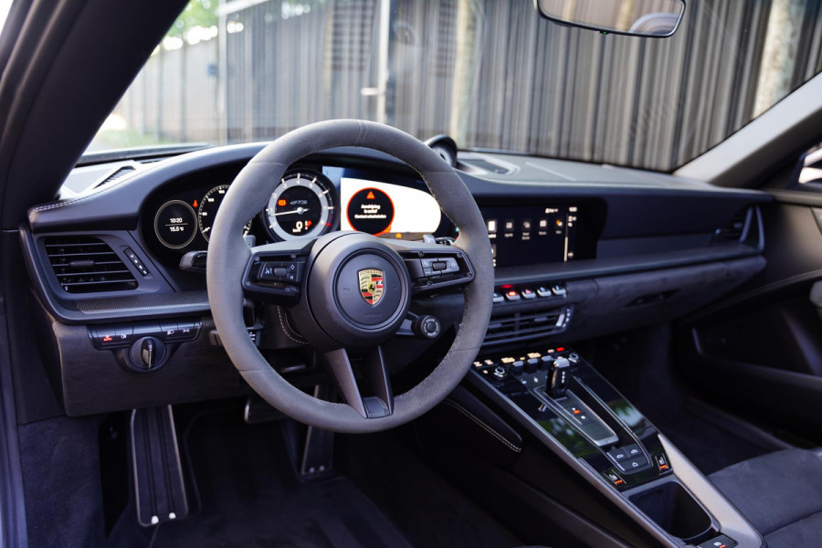 Porsche 911 992 Cabriolet 3.0 Carrera 4 GTS / NL-Auto / Sport Design / Lifting / Sportuitlaat