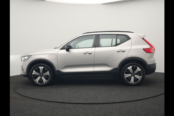 Volvo XC40 T5 Ultimate Dark PHEV 262pk Dealer O.H. | Trekhaak Af Fabriek | Panodak | Camera | Harman / Kardon | Alcantara Sportstoelen Memory & Verwarmd | Apple Carplay | Navigatie | Stuur Verwarmd | Keyless | DAB | Virtual | 19"L.M |