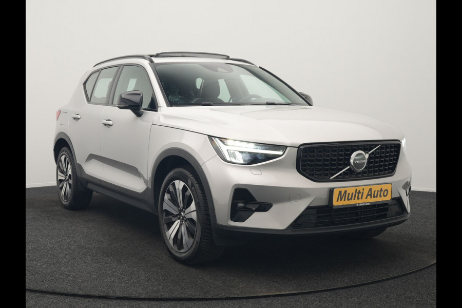 Volvo XC40 T5 Ultimate Dark PHEV 262pk Dealer O.H. | Trekhaak Af Fabriek | Panodak | Camera | Harman / Kardon | Alcantara Sportstoelen Memory & Verwarmd | Apple Carplay | Navigatie | Stuur Verwarmd | Keyless | DAB | Virtual | 19"L.M |