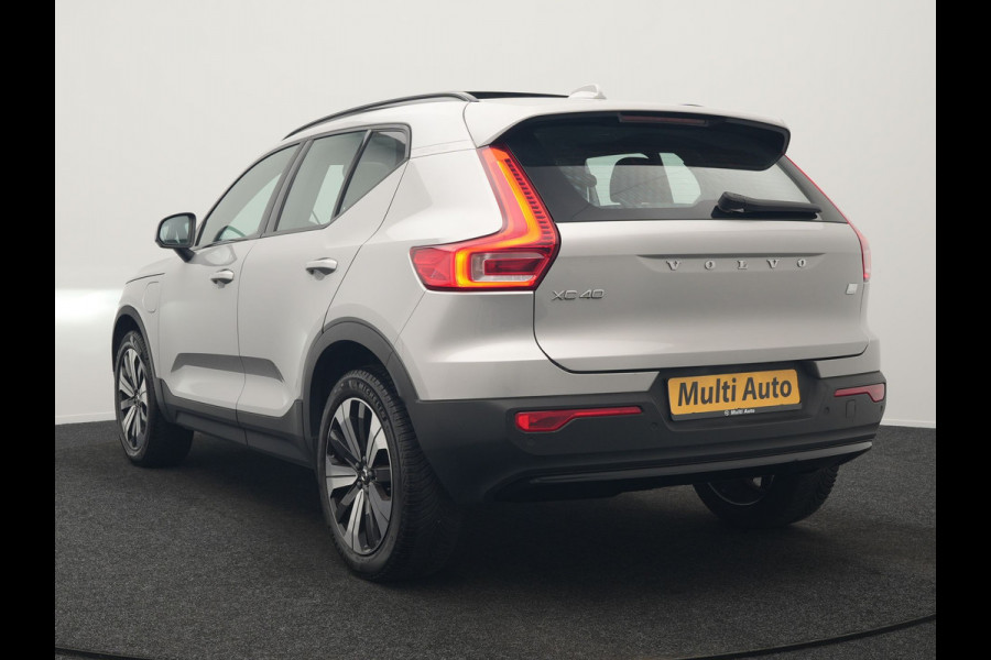 Volvo XC40 T5 Ultimate Dark PHEV 262pk Dealer O.H. | Trekhaak Af Fabriek | Panodak | Camera | Harman / Kardon | Alcantara Sportstoelen Memory & Verwarmd | Apple Carplay | Navigatie | Stuur Verwarmd | Keyless | DAB | Virtual | 19"L.M |