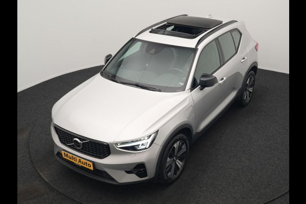 Volvo XC40 T5 Ultimate Dark PHEV 262pk Dealer O.H. | Trekhaak Af Fabriek | Panodak | Camera | Harman / Kardon | Alcantara Sportstoelen Memory & Verwarmd | Apple Carplay | Navigatie | Stuur Verwarmd | Keyless | DAB | Virtual | 19"L.M |