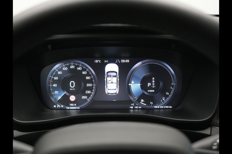 Volvo XC40 T5 Ultimate Dark PHEV 262pk Dealer O.H. | Trekhaak Af Fabriek | Panodak | Camera | Harman / Kardon | Alcantara Sportstoelen Memory & Verwarmd | Apple Carplay | Navigatie | Stuur Verwarmd | Keyless | DAB | Virtual | 19"L.M |