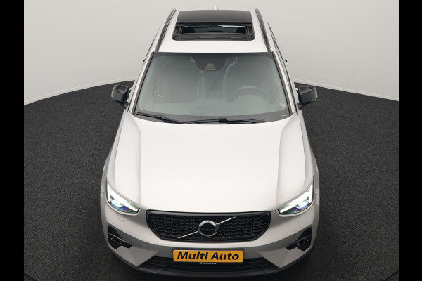 Volvo XC40 T5 Ultimate Dark PHEV 262pk Dealer O.H. | Trekhaak Af Fabriek | Panodak | Camera | Harman / Kardon | Alcantara Sportstoelen Memory & Verwarmd | Apple Carplay | Navigatie | Stuur Verwarmd | Keyless | DAB | Virtual | 19"L.M |