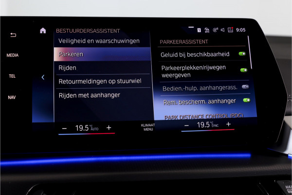 BMW 2 Serie Active Tourer 225e xDrive 245 PK M-Sport - Automaat Org. NL | S/K-Panodak | Shadow Line | Innovation Pakket | Dig. Cockpit | Adapt. Cruise | 360 Camera | NAV + App. Connect | ECC | Elek. Klep | Elek. Trekhaak | LM19" |