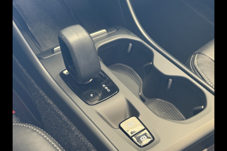 Volvo XC40 1.5 T4 Recharge Inscription Expression | Panoramadak | Camera | Apple Carplay