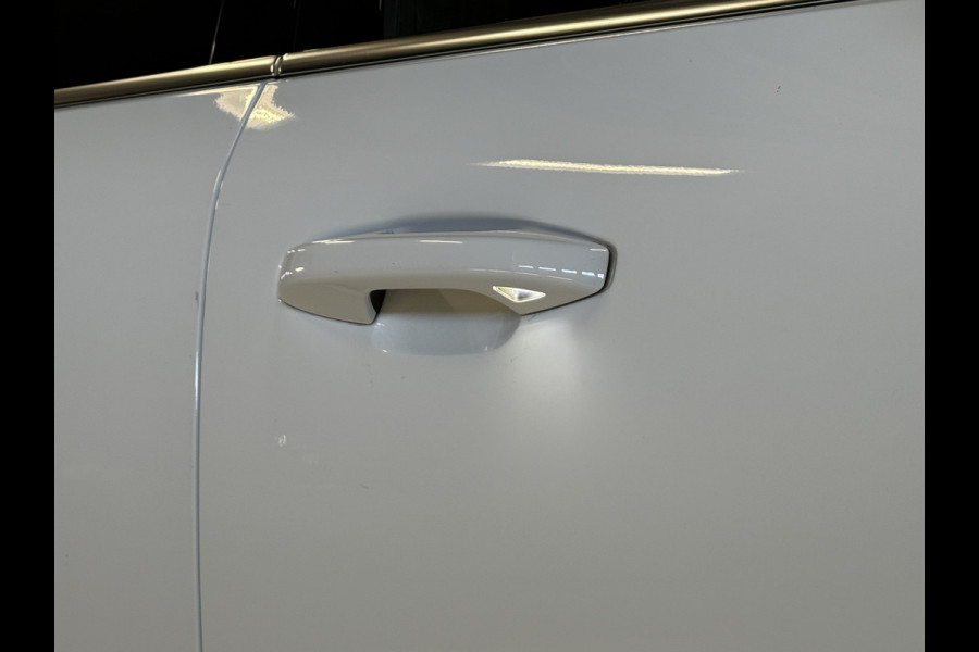Volvo XC40 1.5 T4 Recharge Inscription Expression | Panoramadak | Camera | Apple Carplay