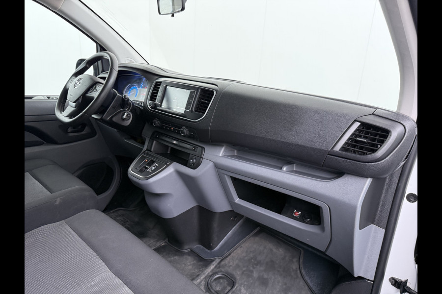 Opel Vivaro E L2H1 9-Persoons SOH 99% 50kWh Trekhaak Navi Airco Apple Carplay Android Auto Pdc Cruise Control Led Schuifdeur Isofix Bluetooth Dealeronderhouden 1e Eigenaar Origineel Nederlandse Bus