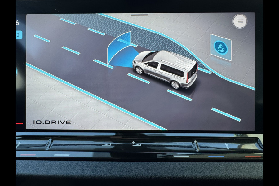 Volkswagen Caddy Maxi 1.5 TSI 7p Automaat Cruise Clima Camera + PDC V+A Trekhaak Carplay Dab+