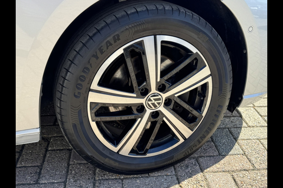 Volkswagen Caddy Maxi 1.5 TSI 7p Automaat Cruise Clima Camera + PDC V+A Trekhaak Carplay Dab+