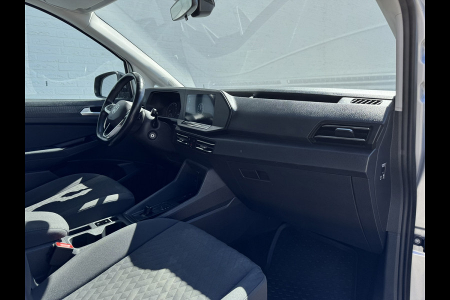 Volkswagen Caddy Maxi 1.5 TSI 7p Automaat Cruise Clima Camera + PDC V+A Trekhaak Carplay Dab+
