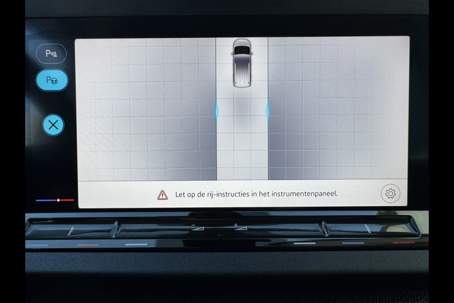 Volkswagen Caddy Maxi 1.5 TSI 7p Automaat Cruise Clima Camera + PDC V+A Trekhaak Carplay Dab+