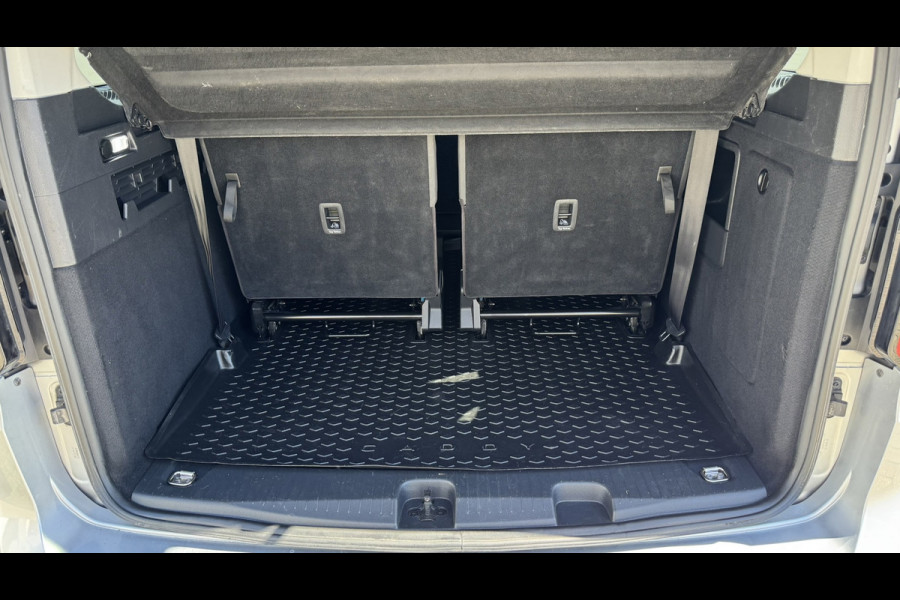 Volkswagen Caddy Maxi 1.5 TSI 7p Automaat Cruise Clima Camera + PDC V+A Trekhaak Carplay Dab+
