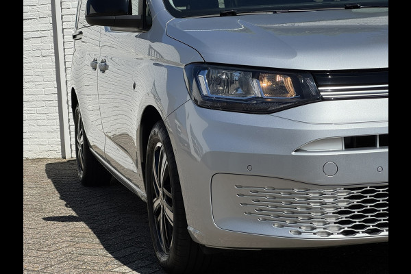 Volkswagen Caddy Maxi 1.5 TSI 7p Automaat Cruise Clima Camera + PDC V+A Trekhaak Carplay Dab+
