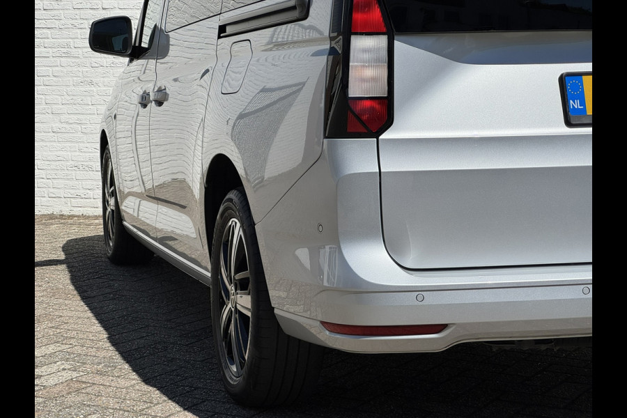 Volkswagen Caddy Maxi 1.5 TSI 7p Automaat Cruise Clima Camera + PDC V+A Trekhaak Carplay Dab+