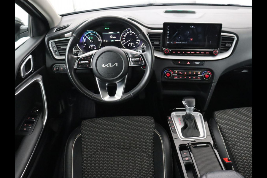 Kia Xceed 1.6 GDi PHEV DynamicLine | Half leder | Carplay | Camera | Navigatie | Keyless | Climate control | Bluetooth | Cruise control | Full LED | Plug In