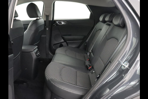Kia Xceed 1.6 GDi PHEV DynamicLine | Half leder | Carplay | Camera | Navigatie | Keyless | Climate control | Bluetooth | Cruise control | Full LED | Plug In