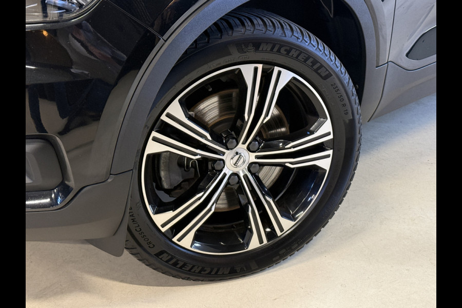 Volvo XC40 1.5 T5 Recharge Inscription | Leder | Camera | Trekhaak | Stoel/Stuurverw.