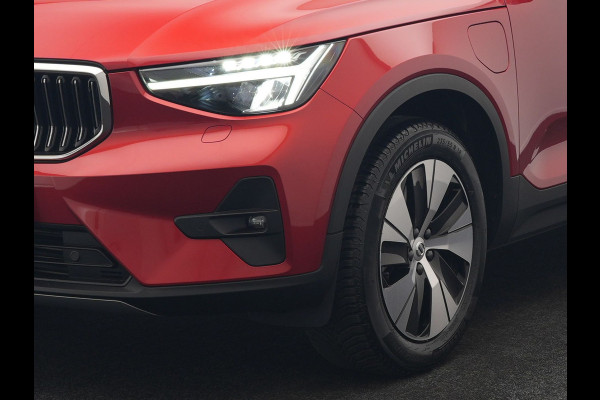 Volvo XC40 T5 Plus Bright PHEV 262pk Dealer O.H. | Trekhaak Af Fabriek | Adaptive Cruise | 360 Camera | Harman / Kardon | Lederen Sportstoelen Memory & Verwarmd | Stuur Verwarmd | Keyless | Blis | Apple Carplay | Navigatie | DAB | Plug In Hybrid |