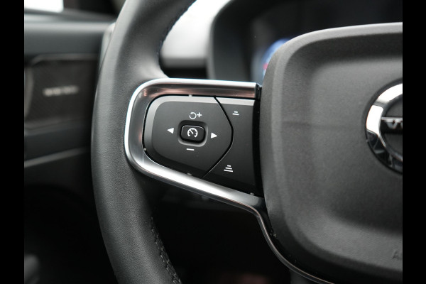 Volvo XC40 T5 Plus Bright PHEV 262pk Dealer O.H. | Trekhaak Af Fabriek | Adaptive Cruise | 360 Camera | Harman / Kardon | Lederen Sportstoelen Memory & Verwarmd | Stuur Verwarmd | Keyless | Blis | Apple Carplay | Navigatie | DAB | Plug In Hybrid |
