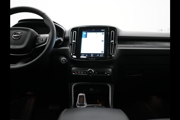 Volvo XC40 T5 Plus Bright PHEV 262pk Dealer O.H. | Trekhaak Af Fabriek | Adaptive Cruise | 360 Camera | Harman / Kardon | Lederen Sportstoelen Memory & Verwarmd | Stuur Verwarmd | Keyless | Blis | Apple Carplay | Navigatie | DAB | Plug In Hybrid |