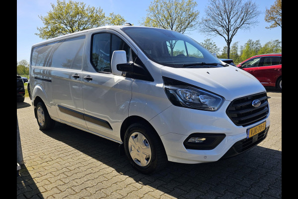 Ford Transit Custom 300 2.0 TDCI L2H1 Trend Trekhaak | Ingerichte laadruimte met omvormer | Camera | Cruise control | Lane assist | Nette auto!
