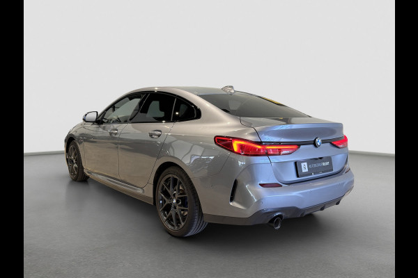 BMW 2 Serie Gran Coupé 218i M-Sport | Sfeer | Camera | Dealer onderhouden