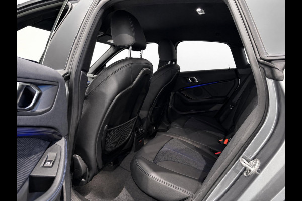 BMW 2 Serie Gran Coupé 218i M-Sport | Sfeer | Camera | Dealer onderhouden
