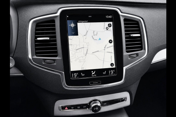 Volvo XC90 2.0 T8 Recharge AWD R-Design | Pilot Assist | Stoelverwarming | Carplay | Black on black