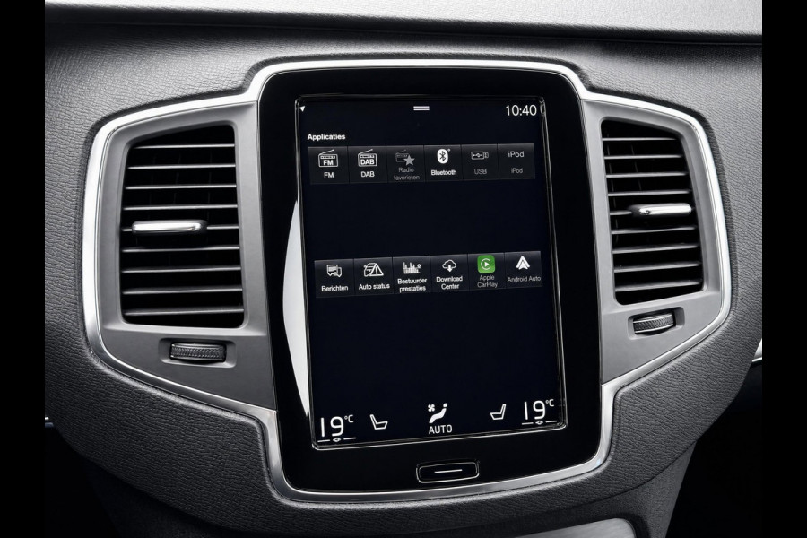 Volvo XC90 2.0 T8 Recharge AWD R-Design | Pilot Assist | Stoelverwarming | Carplay | Black on black