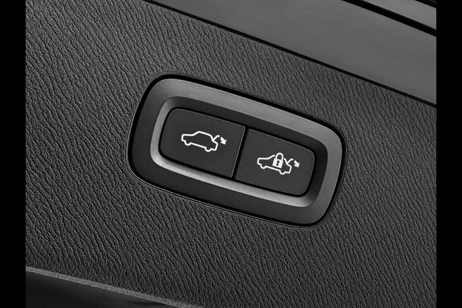 Volvo XC90 2.0 T8 Recharge AWD R-Design | Pilot Assist | Stoelverwarming | Carplay | Black on black