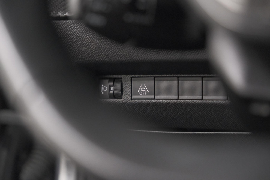 Peugeot 2008 PureTech 130 Blue Lease Allure | Camera | Navigatie | Parkeersensoren | Apple Carplay