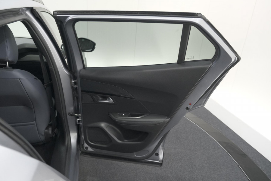 Peugeot 2008 PureTech 130 Blue Lease Allure | Camera | Navigatie | Parkeersensoren | Apple Carplay