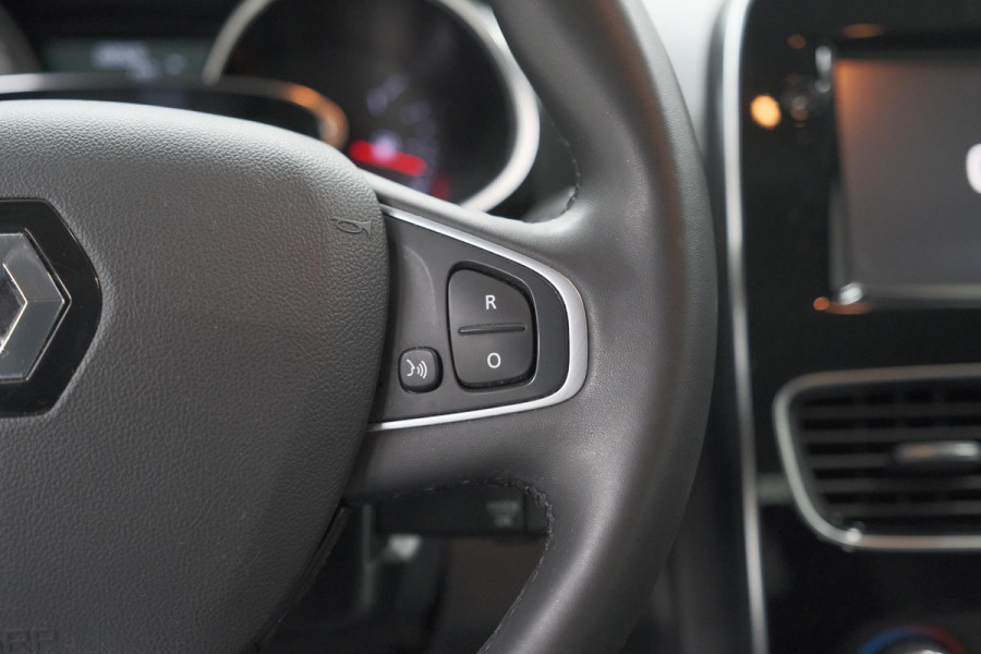 Renault Clio TCe 90 Zen | Navigatie | Cruise Control | 17 inch | Airco