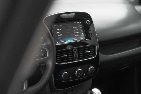 Renault Clio TCe 90 Zen | Navigatie | Cruise Control | 17 inch | Airco