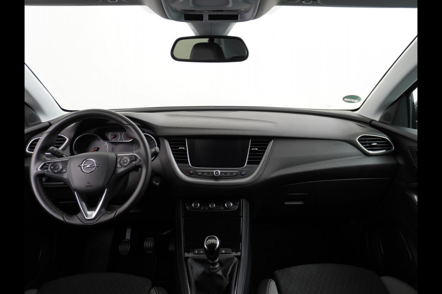 Opel Grandland X T131PK Apple Carplay Android Auto Camera PDC Navi AGR Keyless 19" DAB+ ECC Bluetooth 1/2 Leer Privacy Glas LMVRegen-Licht Sensor Isofix 100% Dealer Onderhouden Business Executive Orig.NLse auto