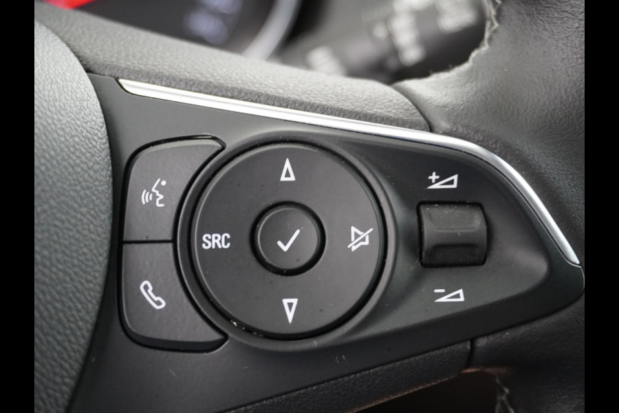 Opel Grandland X T131PK Apple Carplay Android Auto Camera PDC Navi AGR Keyless 19" DAB+ ECC Bluetooth 1/2 Leer Privacy Glas LMVRegen-Licht Sensor Isofix 100% Dealer Onderhouden Business Executive Orig.NLse auto